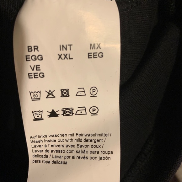 HUGO . HUGO BOSS SWEATER - Picture 5 of 6